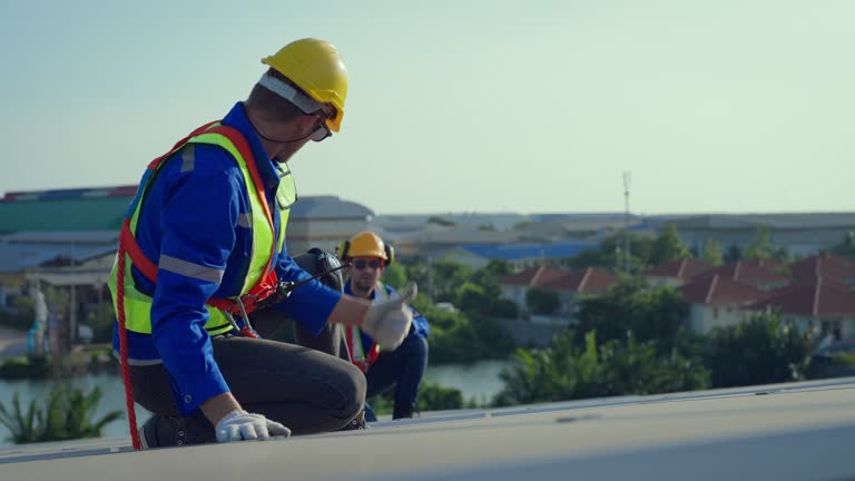 Best Roof Insulation Installation  in Solana Beach, CA